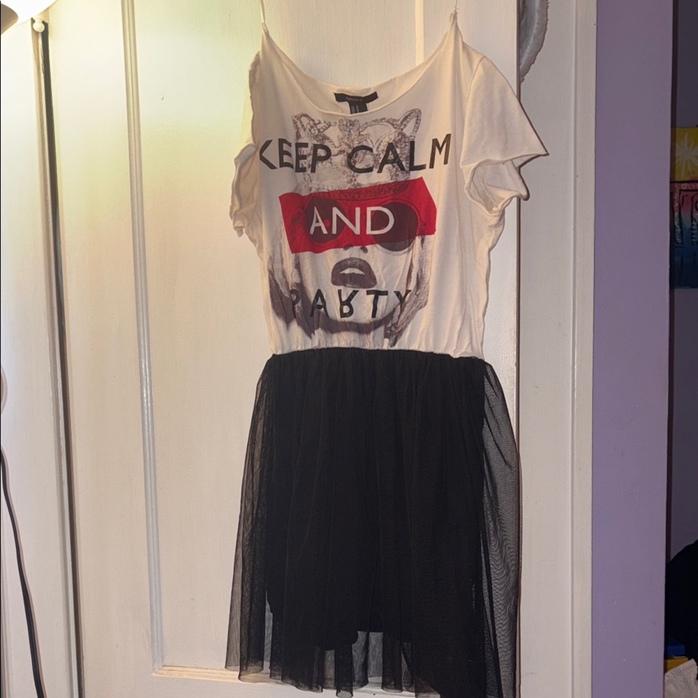Forever 21 Graphic Dress - White and Black